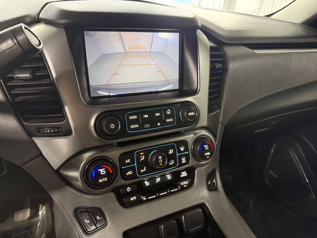 2015 Chevrolet Suburban Image 19