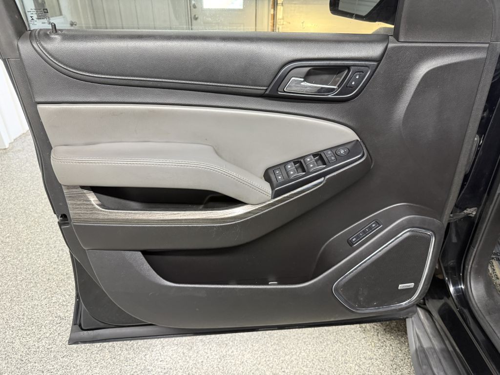 2015 Chevrolet Suburban Image 21