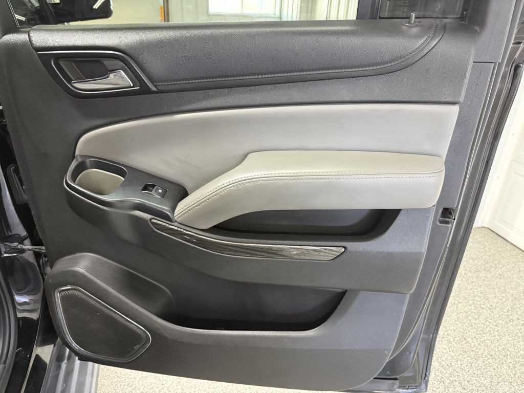 2015 Chevrolet Suburban Image 34
