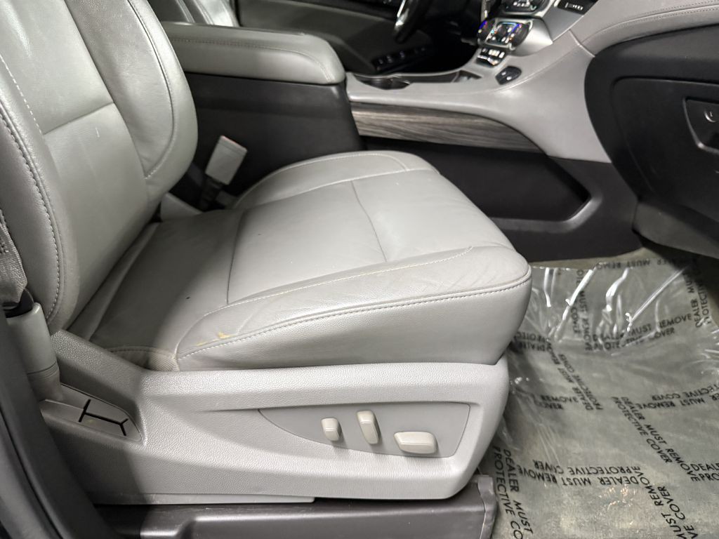 2015 Chevrolet Suburban Image 36