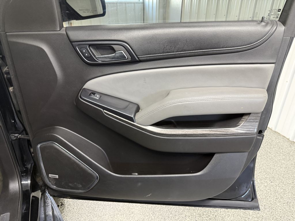 2015 Chevrolet Suburban Image 38