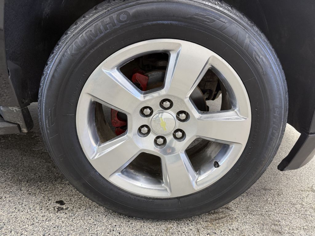 2015 Chevrolet Suburban Image 39