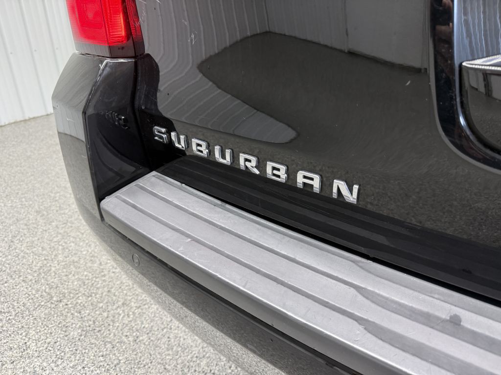 2015 Chevrolet Suburban Image 7