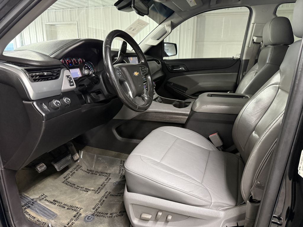 2015 Chevrolet Suburban Image 9