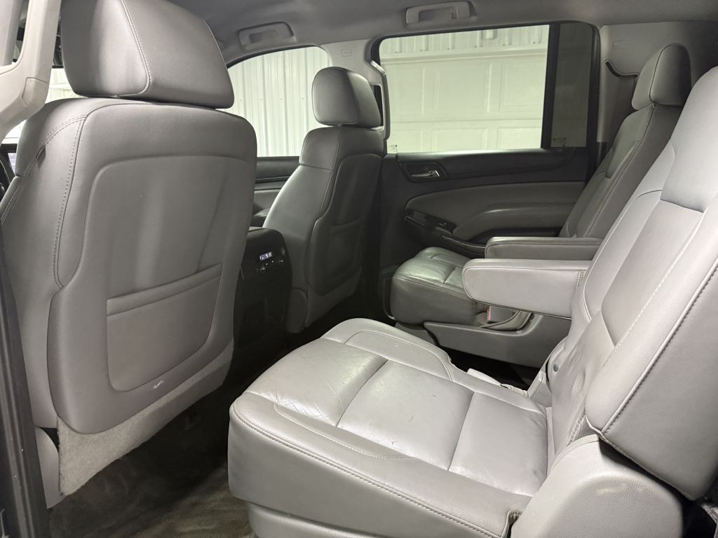2015 Chevrolet Suburban Image 25