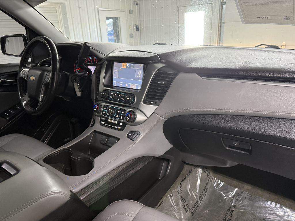2015 Chevrolet Suburban Image 38