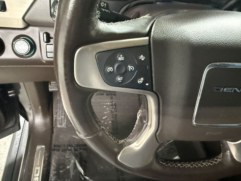 2019 GMC Yukon Image 17