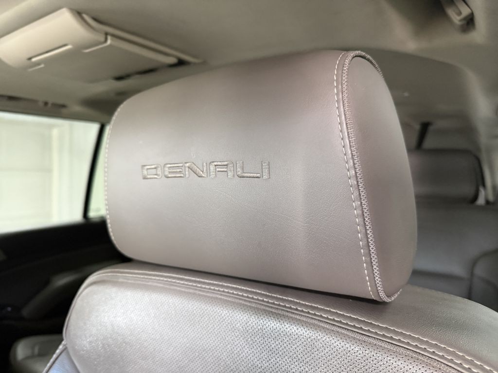 2019 GMC Yukon Image 12