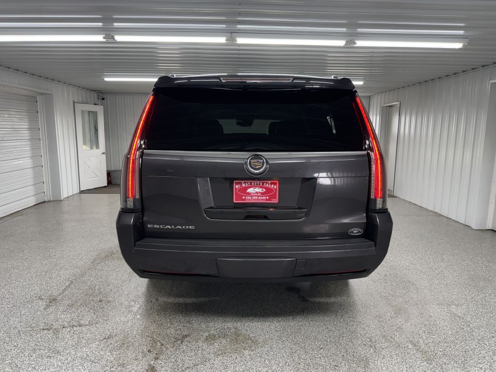 2015 Cadillac Escalade Image 5