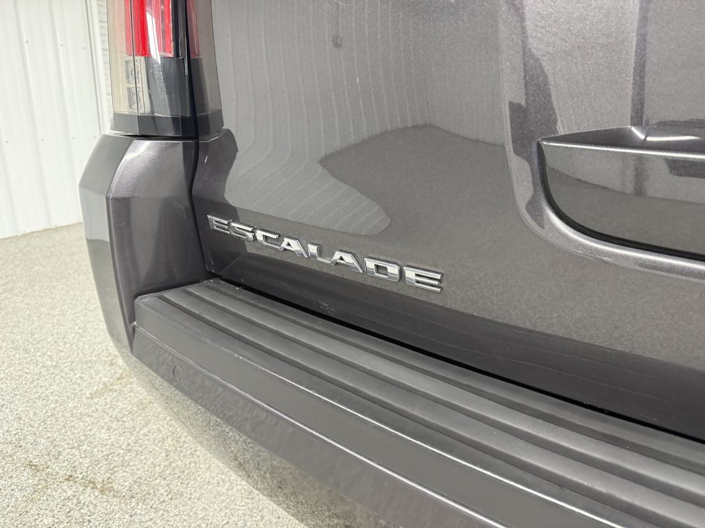 2015 Cadillac Escalade Image 7