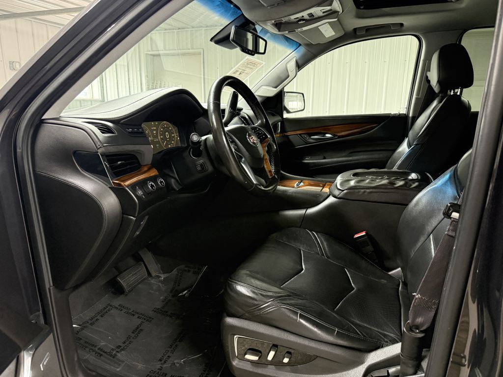 2015 Cadillac Escalade Image 9