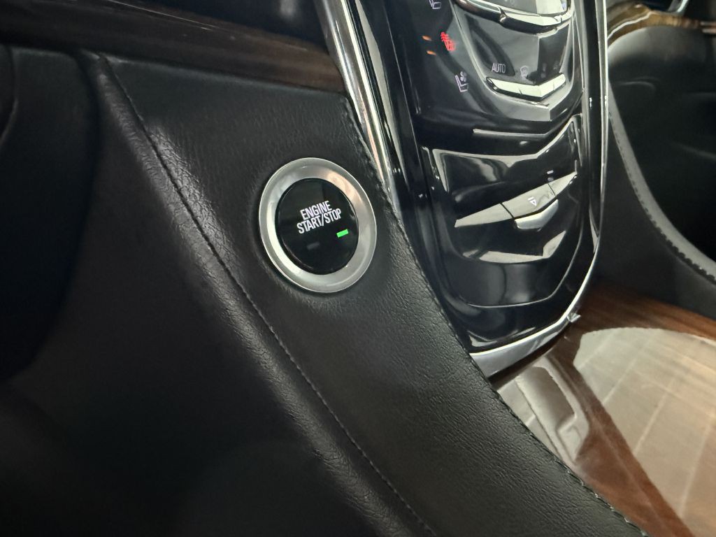 2015 Cadillac Escalade Image 21