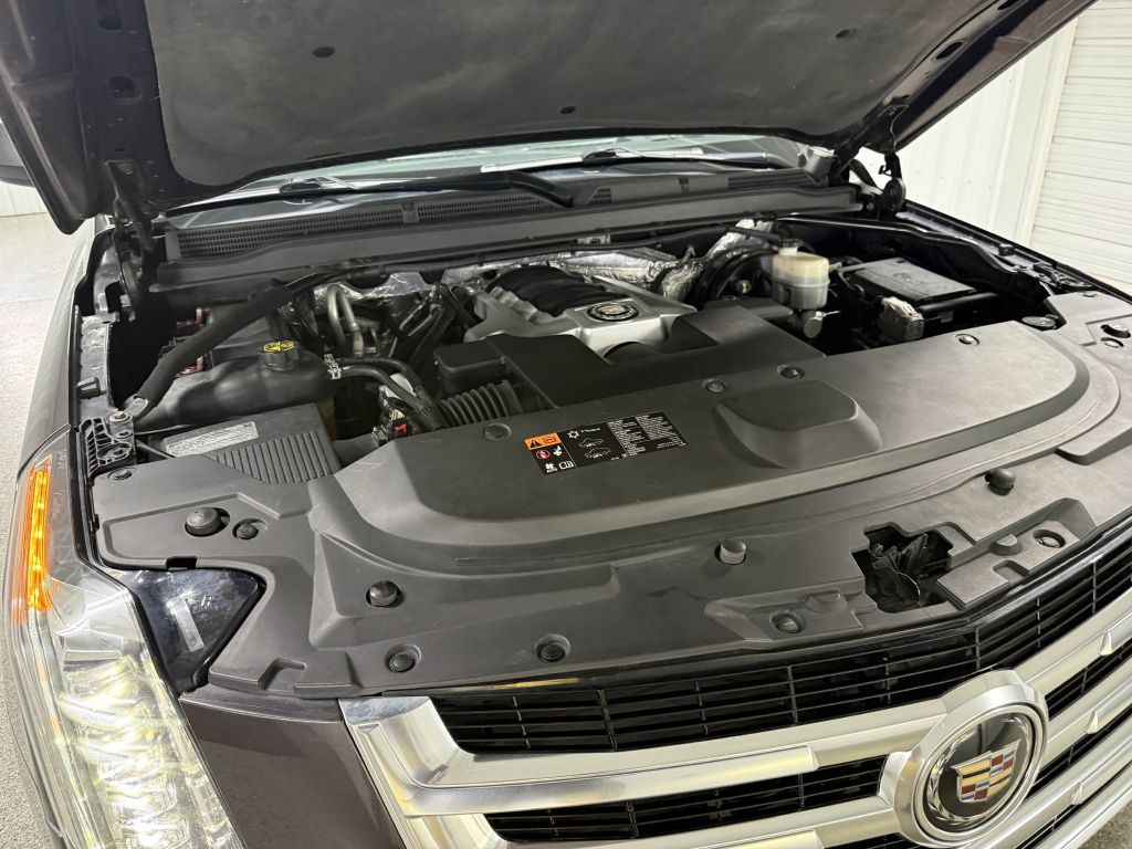 2015 Cadillac Escalade Image 48