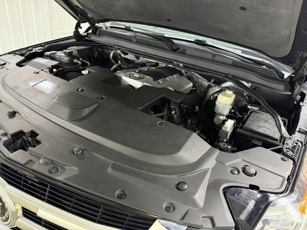 2015 Cadillac Escalade Image 50