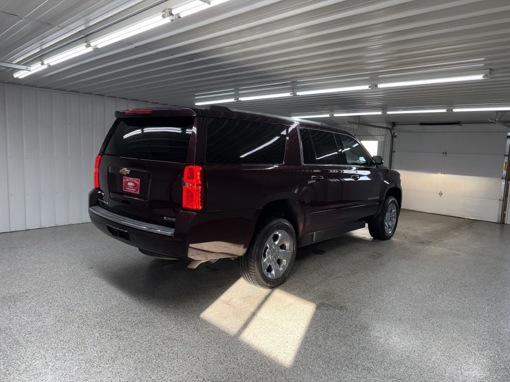 2017 Chevrolet Suburban Image 18