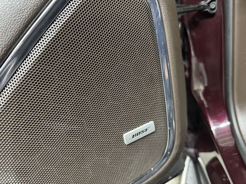 2017 Chevrolet Suburban Image 42