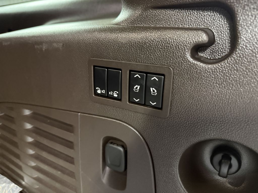 2017 Chevrolet Suburban Image 53