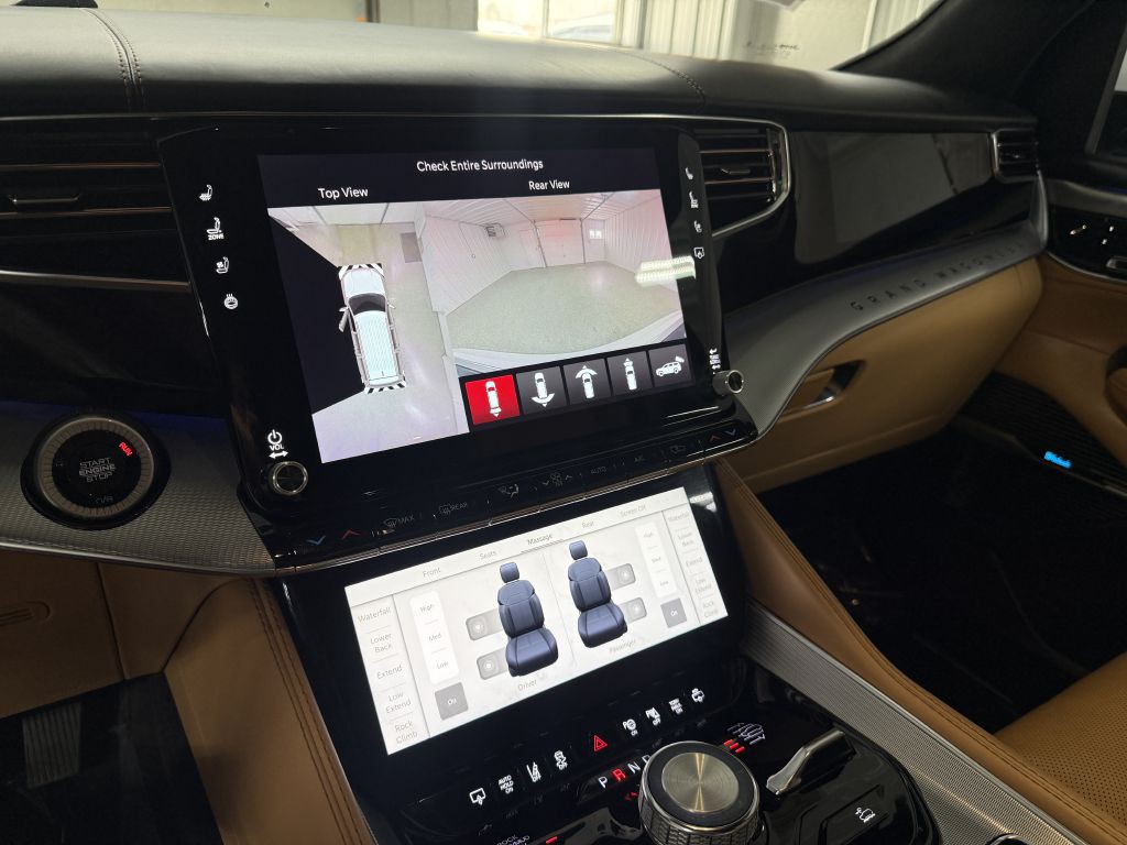 2022 Jeep Grand Cherokee Image 18