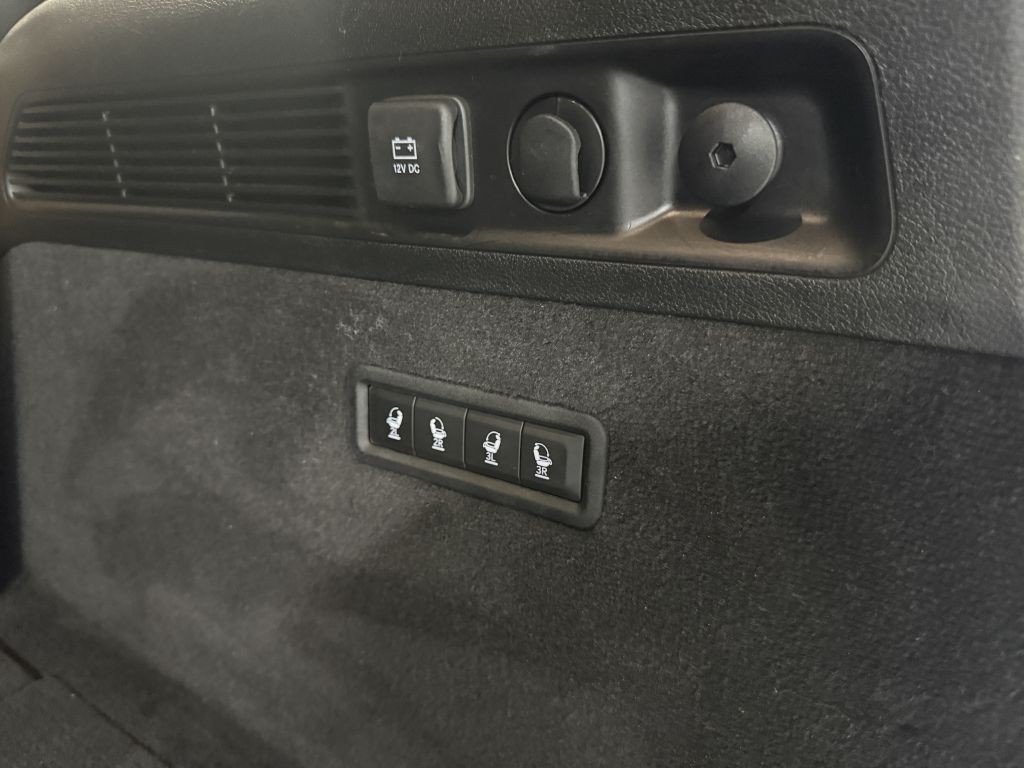 2022 Jeep Grand Cherokee Image 35