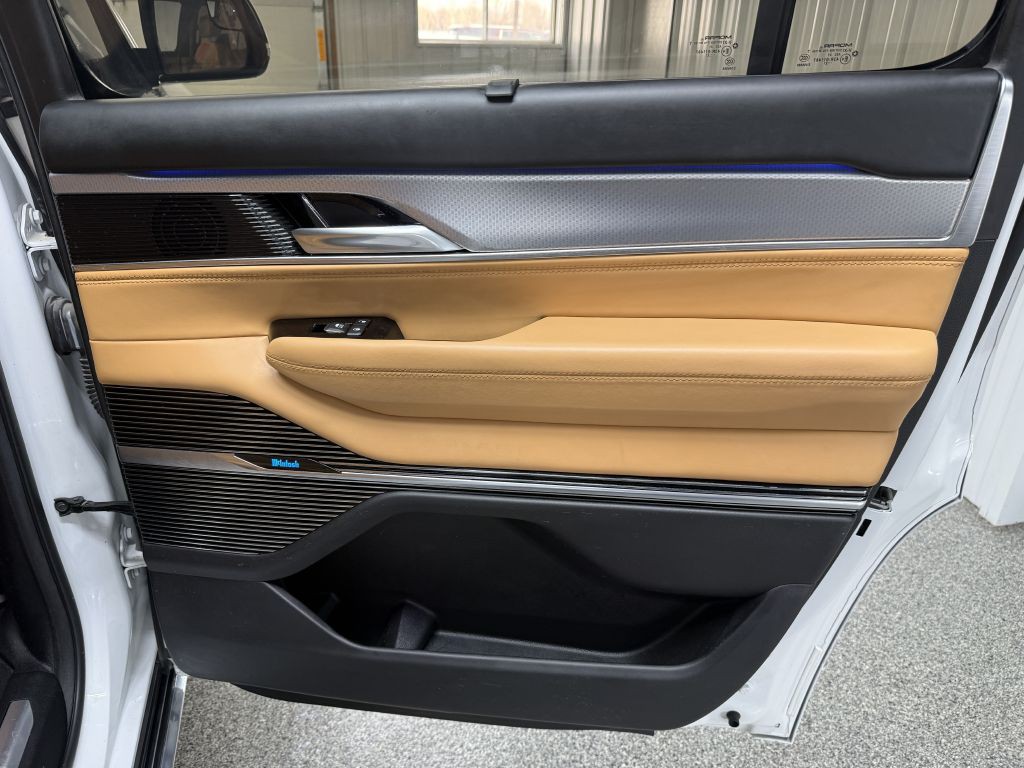 2022 Jeep Grand Cherokee Image 39