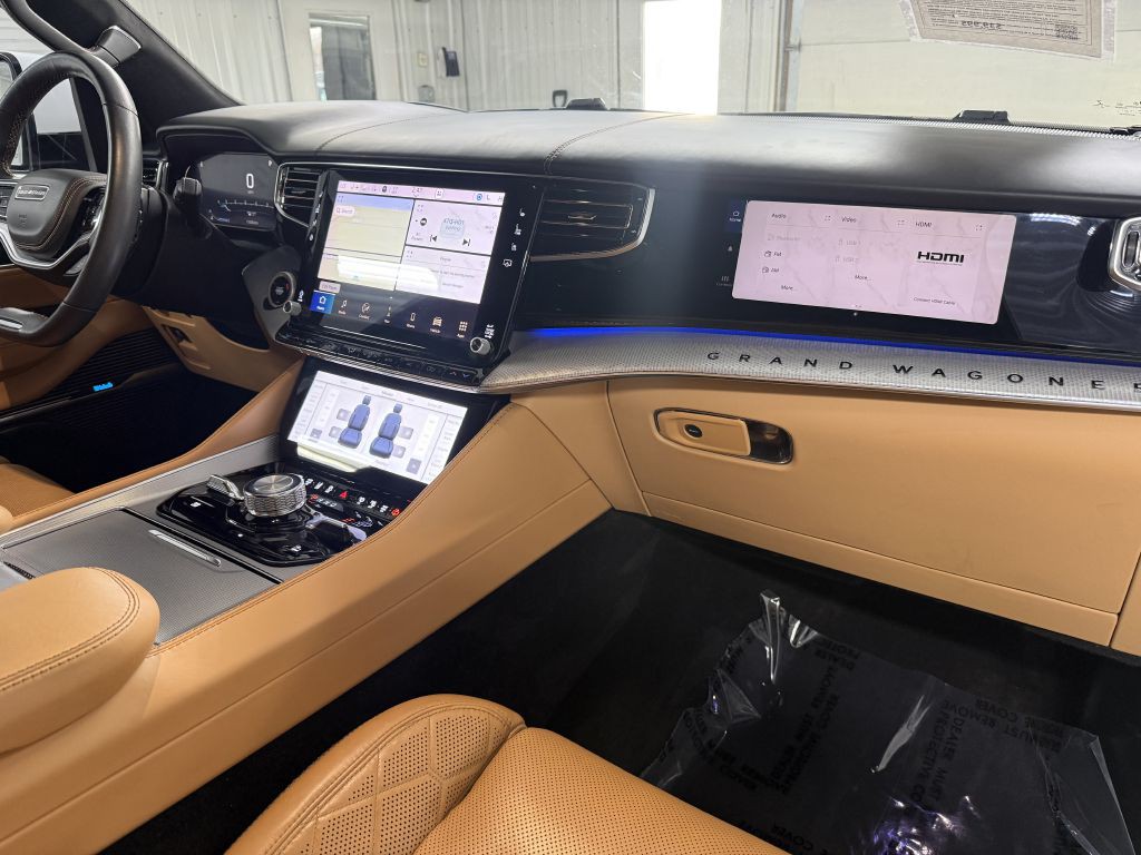 2022 Jeep Grand Cherokee Image 42