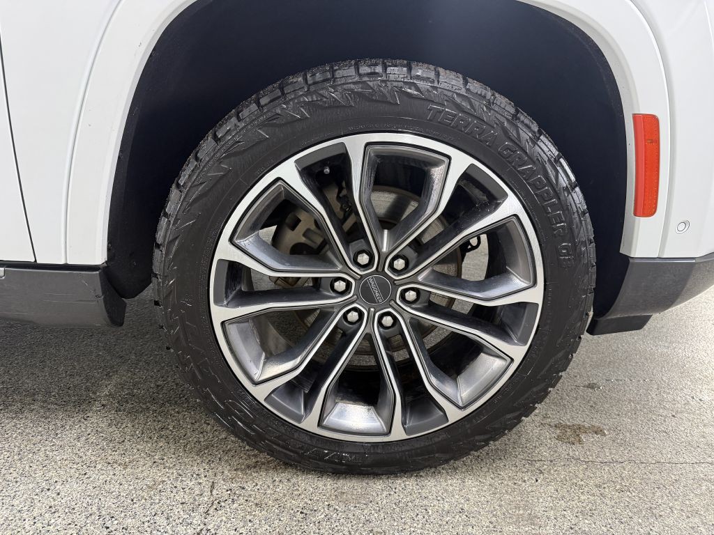 2022 Jeep Grand Cherokee Image 45