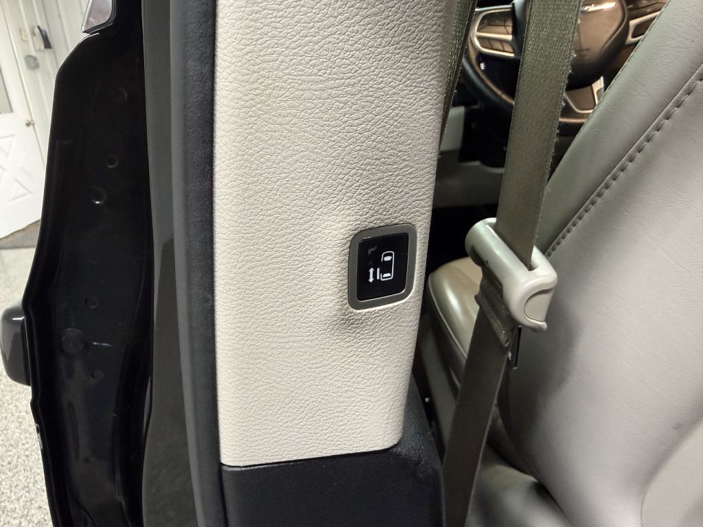 2021 Chrysler Voyager Image 29