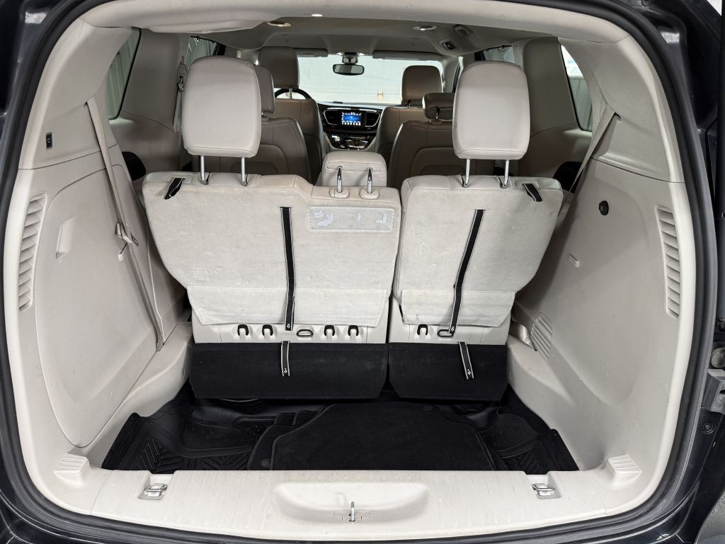 2021 Chrysler Voyager Image 31