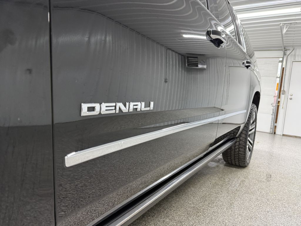 2018 GMC Yukon Image 11