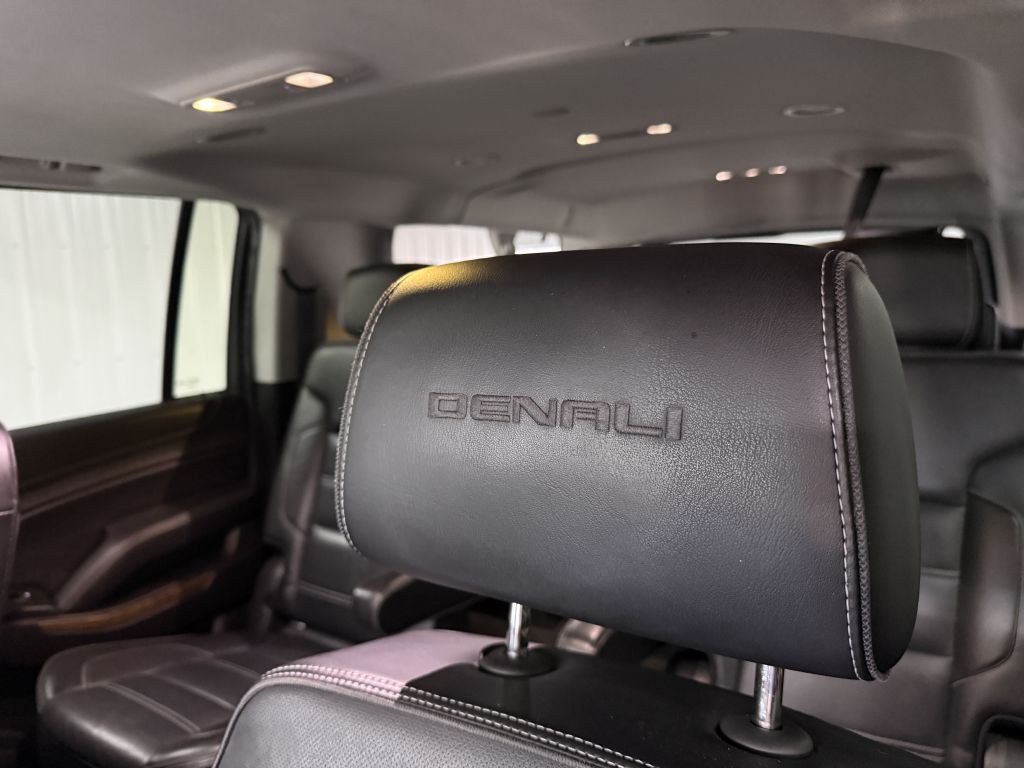 2018 GMC Yukon Image 14