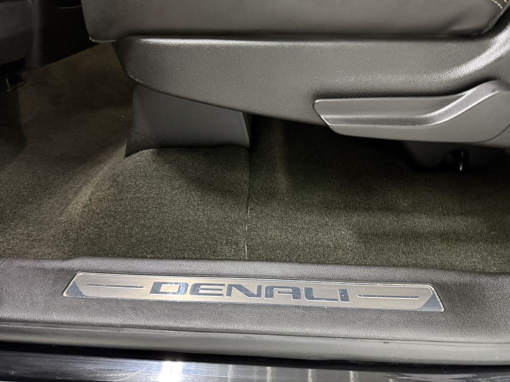 2018 GMC Yukon Image 31