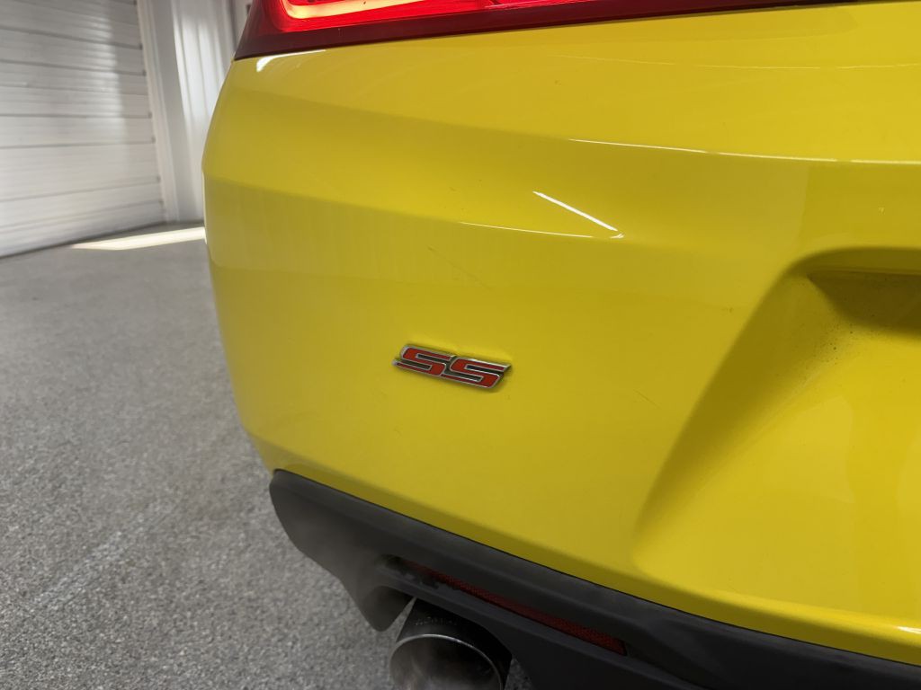 2017 Chevrolet Camaro Image 6