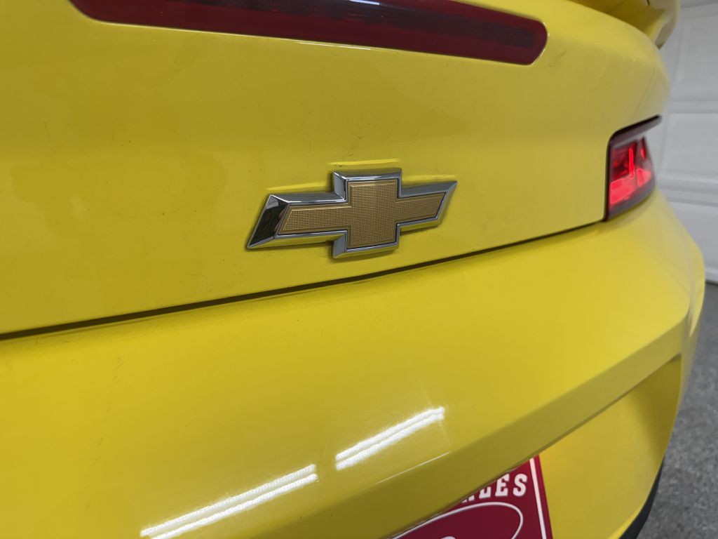 2017 Chevrolet Camaro Image 7