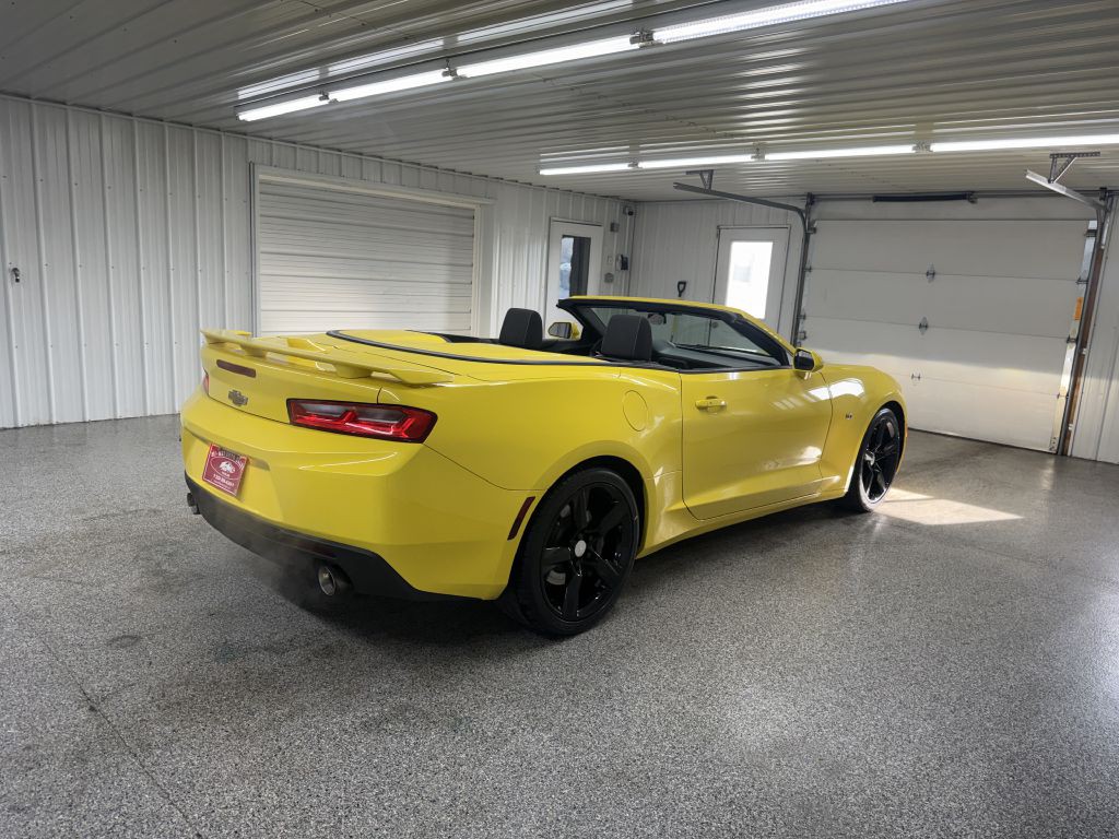 2017 Chevrolet Camaro Image 11