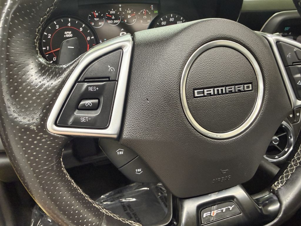2017 Chevrolet Camaro Image 18