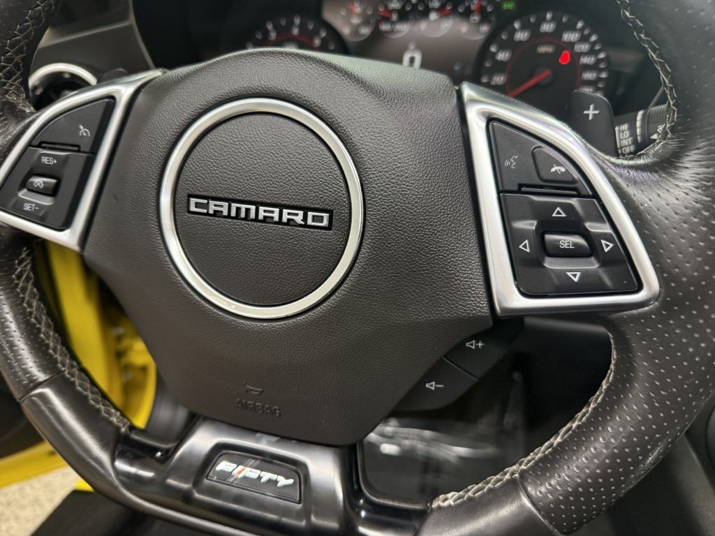 2017 Chevrolet Camaro Image 19