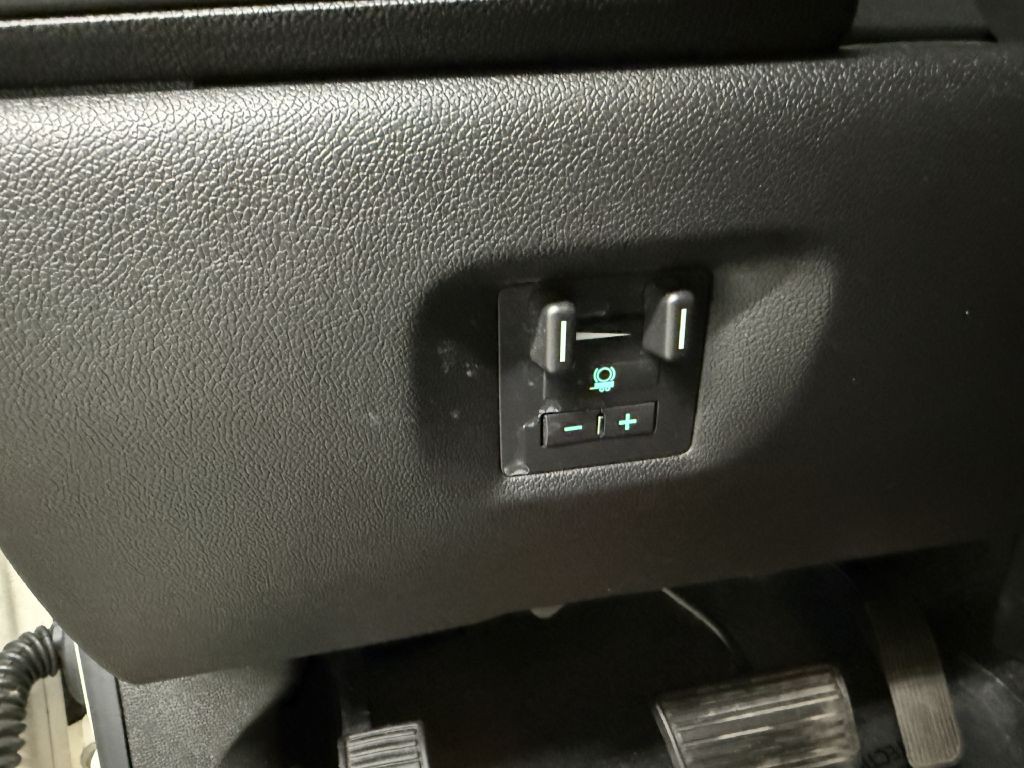 2012 GMC Yukon Image 16