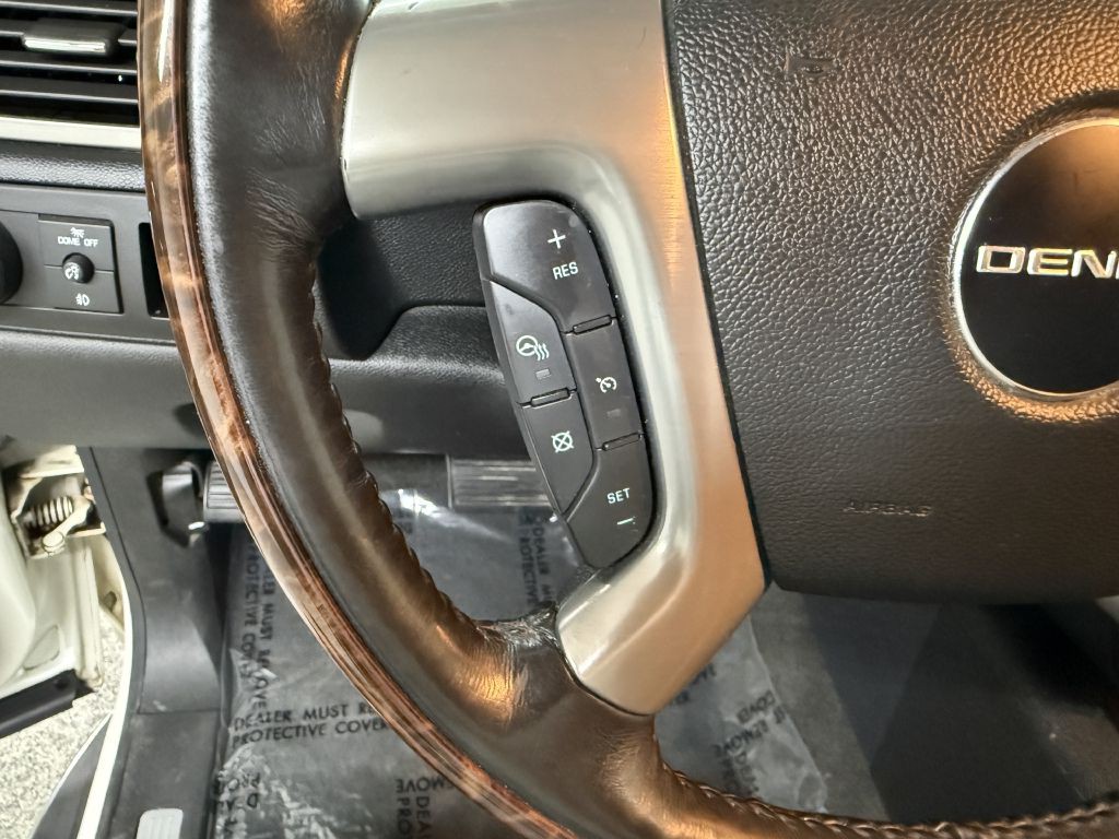 2012 GMC Yukon Image 19