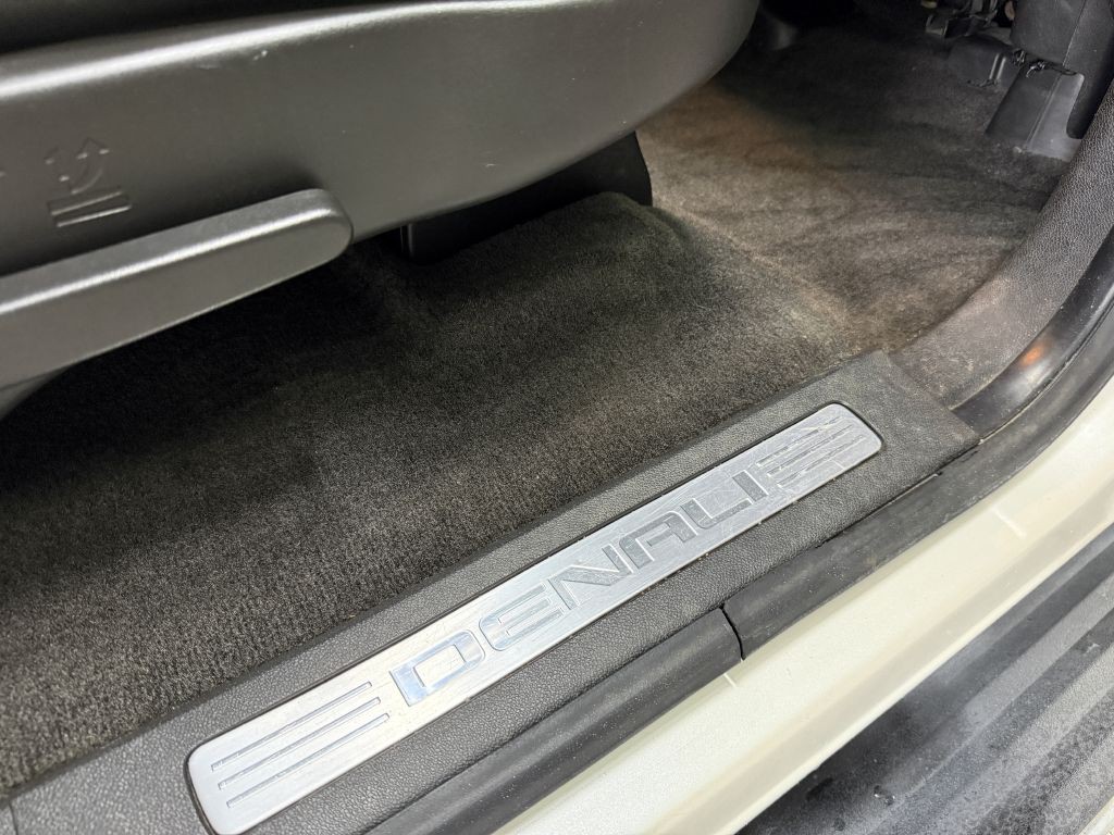 2012 GMC Yukon Image 36