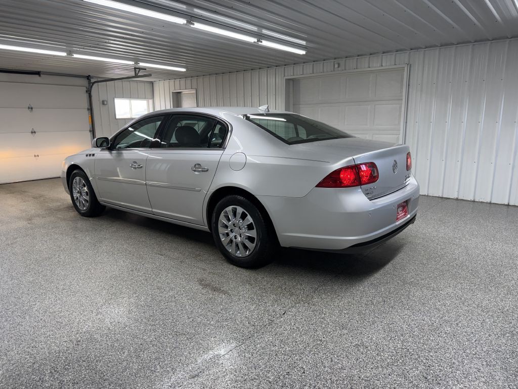 2009 Buick Lucerne Image 4