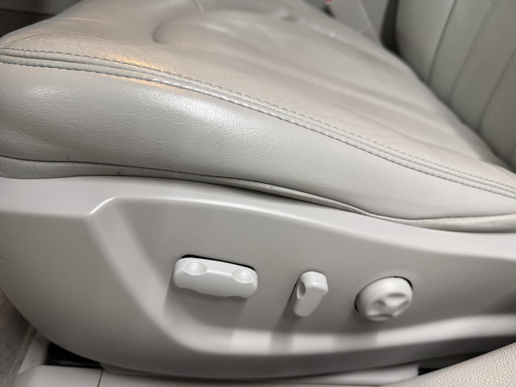 2009 Buick Lucerne Image 14