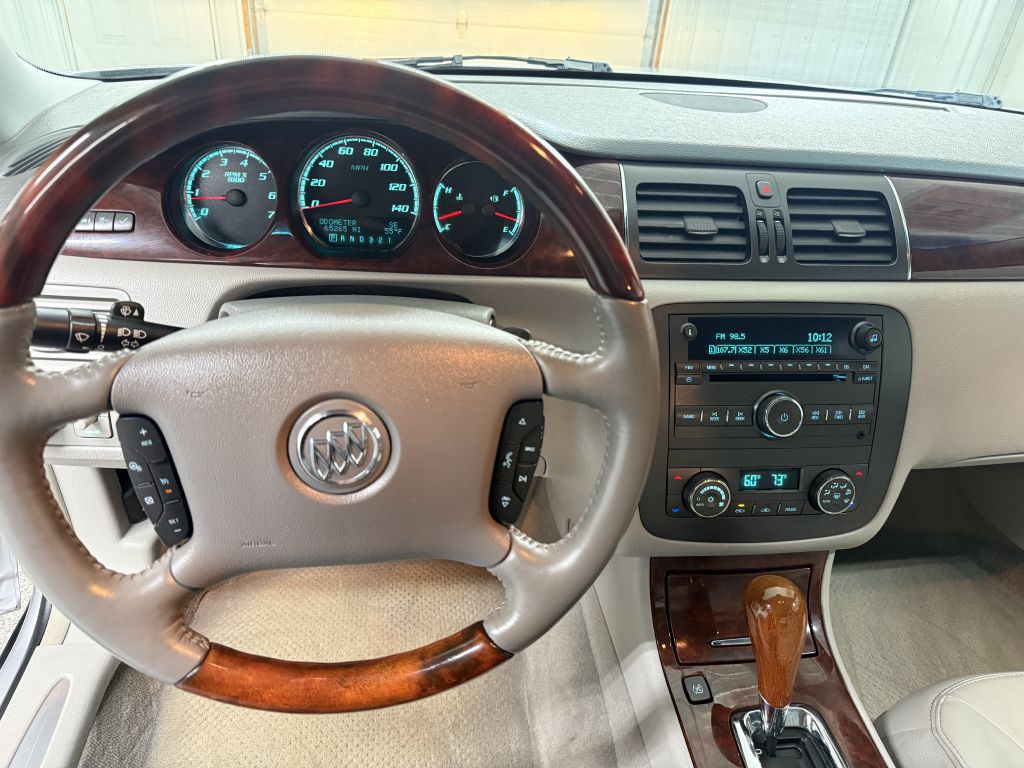 2009 Buick Lucerne Image 18