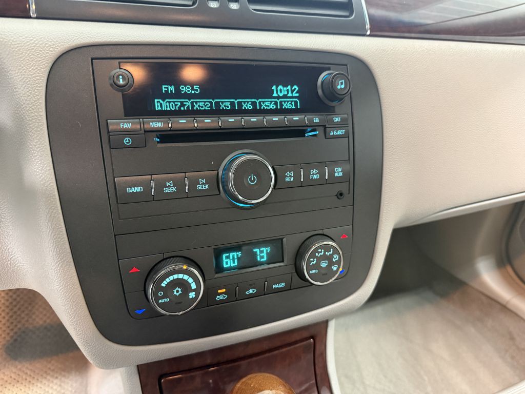 2009 Buick Lucerne Image 22