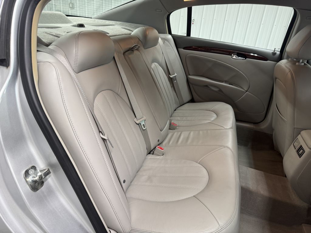2009 Buick Lucerne Image 30