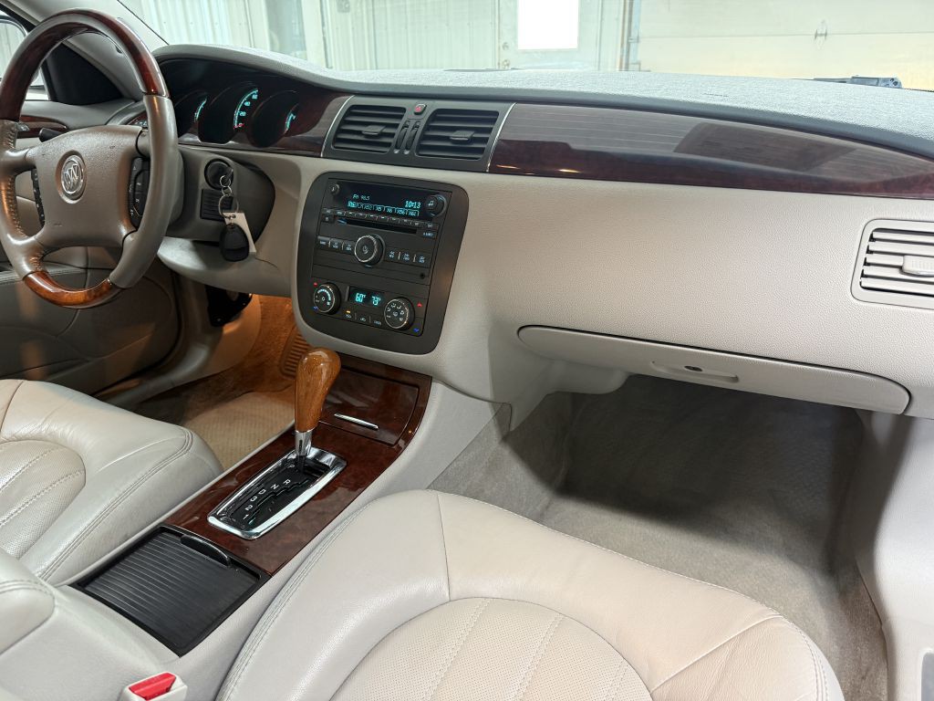 2009 Buick Lucerne Image 34