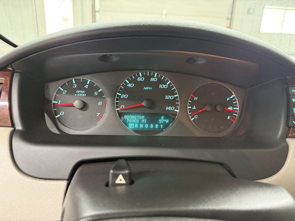 2007 Chevrolet Impala Image 12