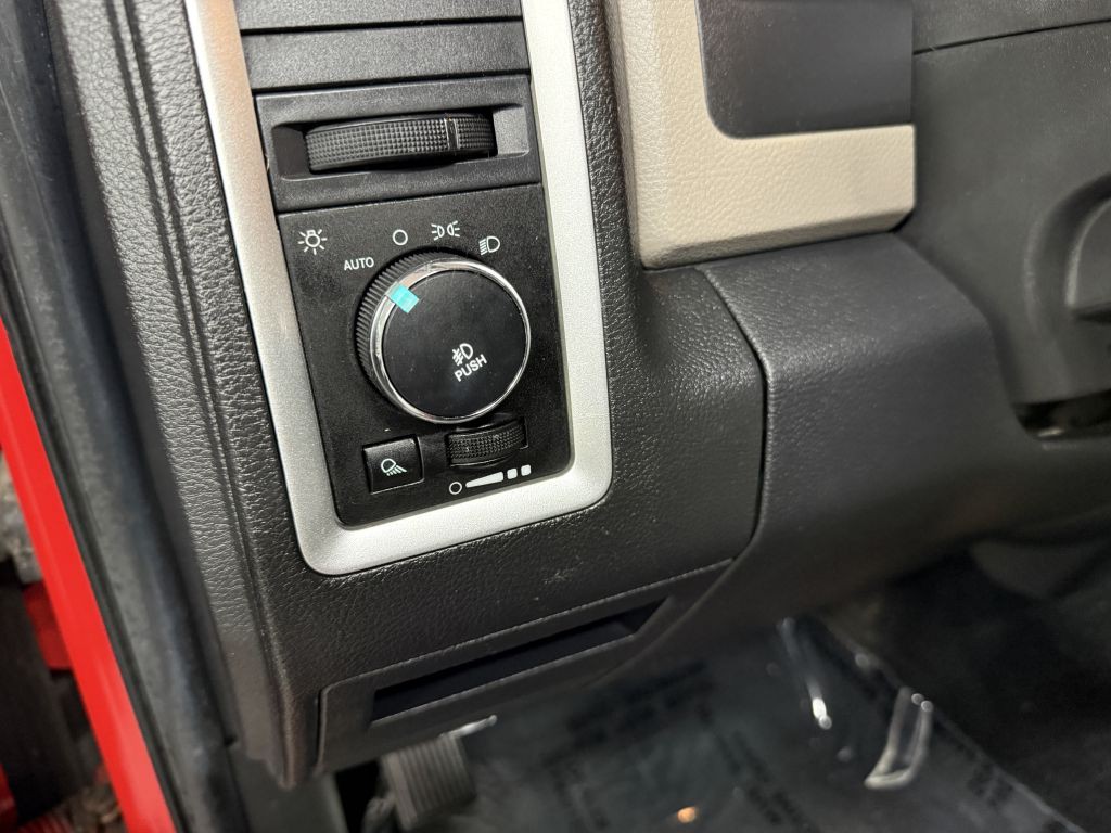 2011 Dodge Ram 1500 Image 12