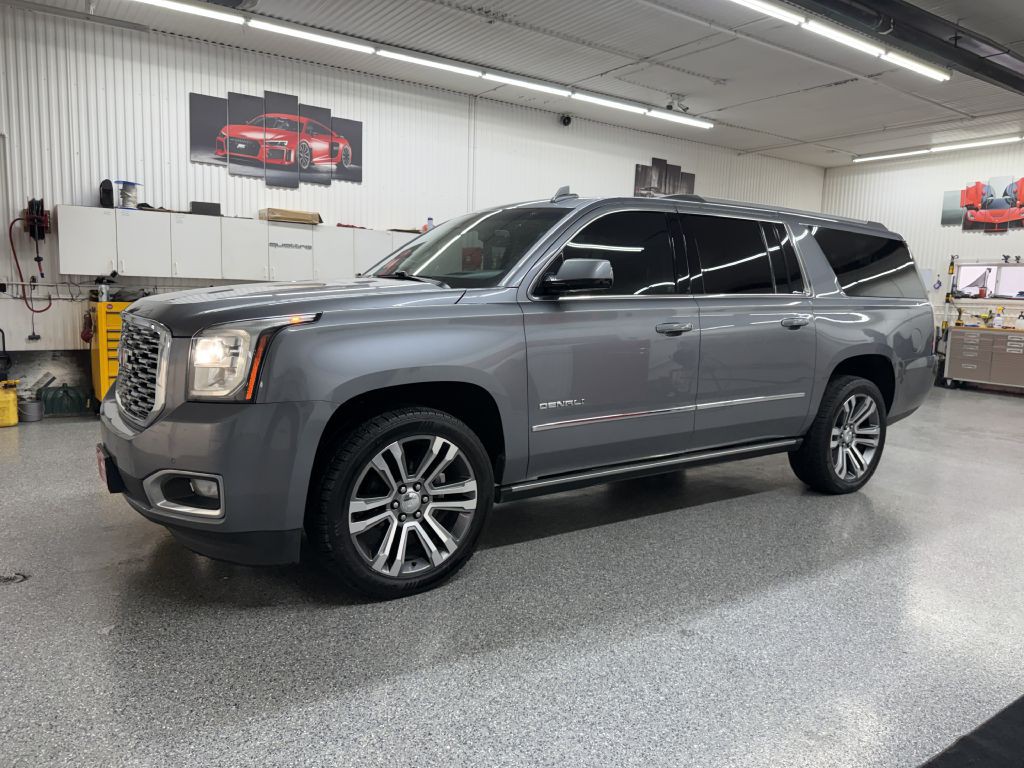 2018 GMC Yukon Image 3
