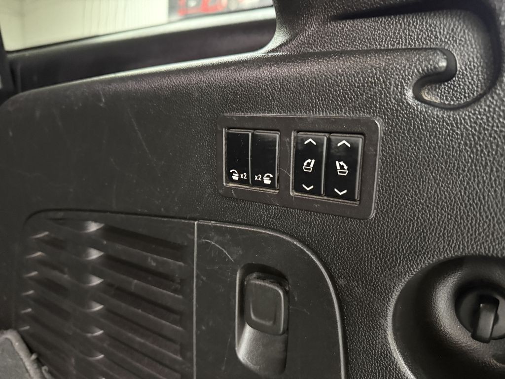 2018 GMC Yukon Image 30