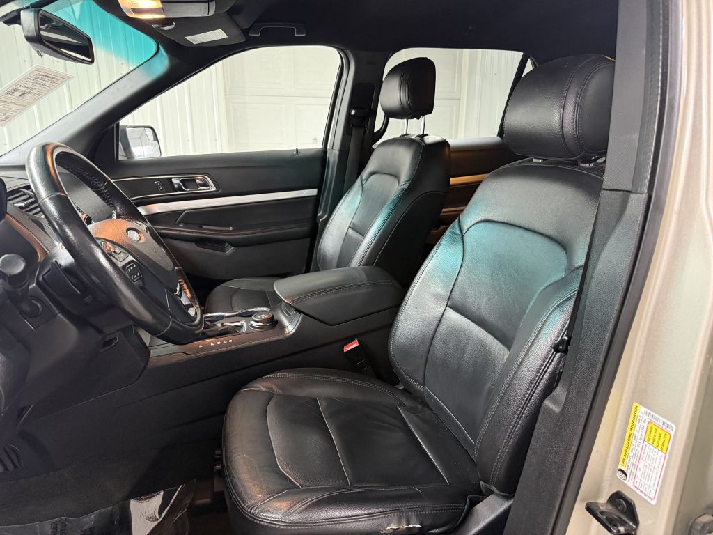 2017 Ford Explorer Image 10